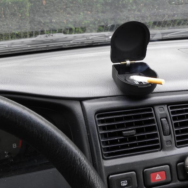 Carpoint Asbak zwart 81040 Carpoint Asbak zwart 81040